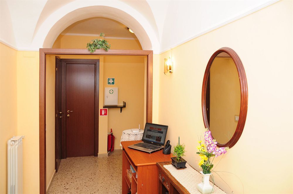 Inn Centre Рим Экстерьер фото